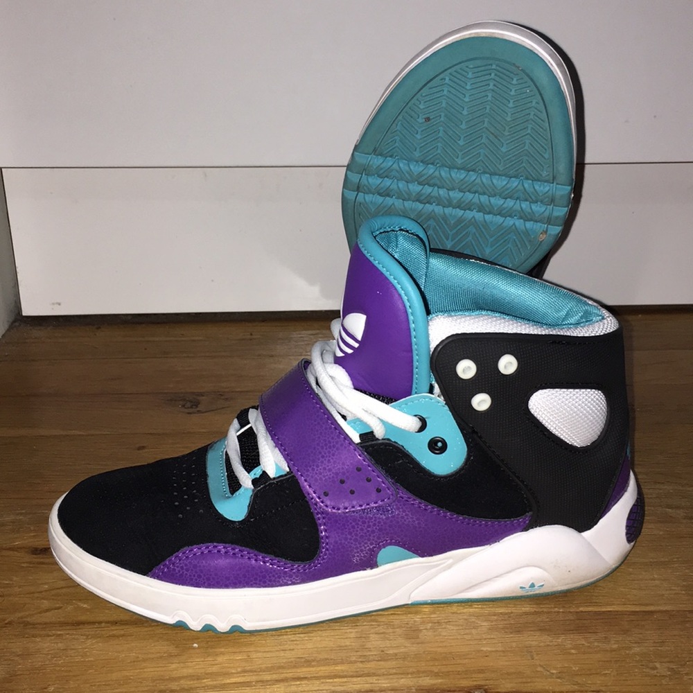 Women’s adidas sneakers